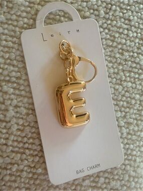 New Nordstrom Leith gold-toned bubble letter purse bag charm letter E